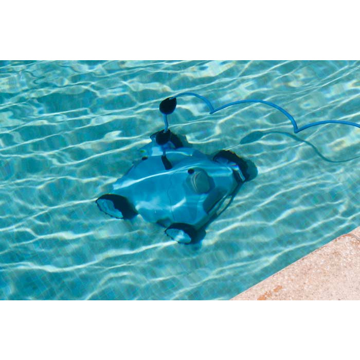 robot-fond-de-piscine-ubbink-robotclean-2-ambiance-2.jpg